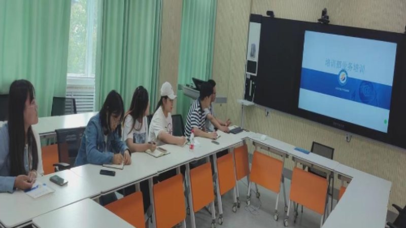 小标题：成人高考复习资料，选对才是关键