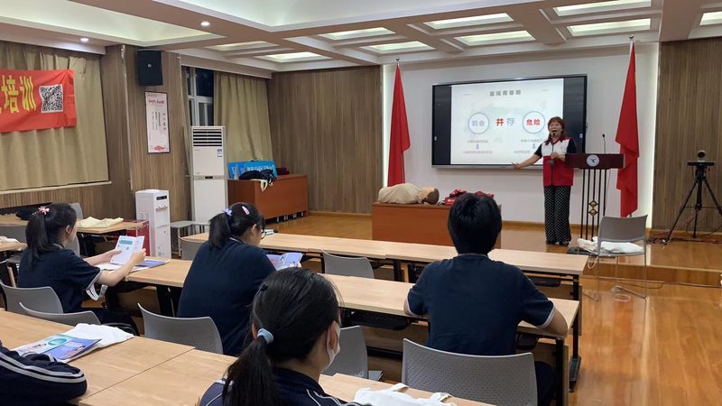 焊工短期培训的费用主要包括以下几个方面：