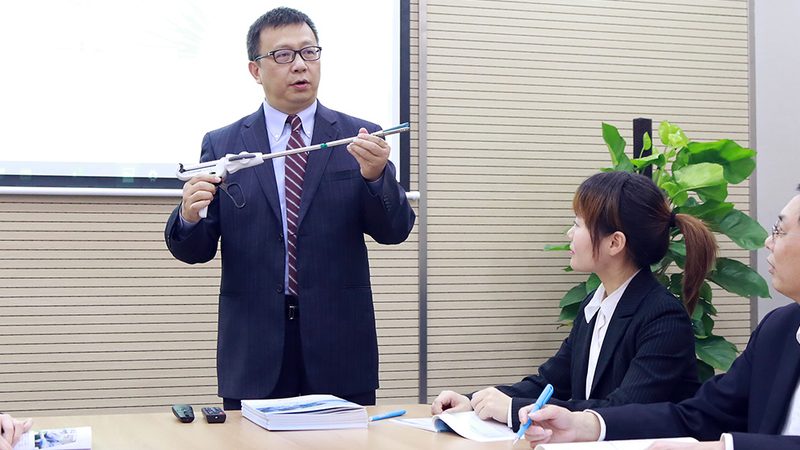 职业技能培训证书自学能考过吗？揭秘自学通关关键